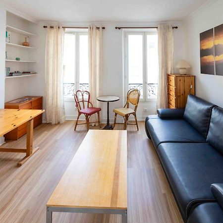 Living room&Bedroom in central Parijs Buitenkant foto